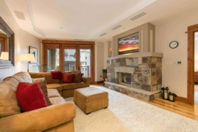 Big Horn Lodge 409 by East West Hospitality Truckee